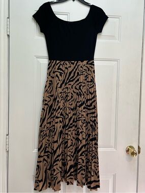 Pretty Garden Black & Tan Animal-Print Maxi Dress with Scoop Neck S